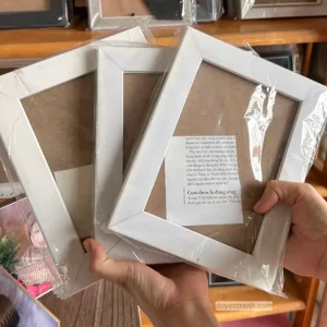 Khung ảnh 13x18 để bàn viền trắng tinh khiết