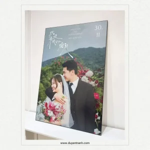 ảnh cưới 60x90 treo tường phòng ngủ chụp nghiêng phải