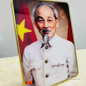 Tranh Bác Hồ tráng gương chân dung mẫu 4 bo viền composite