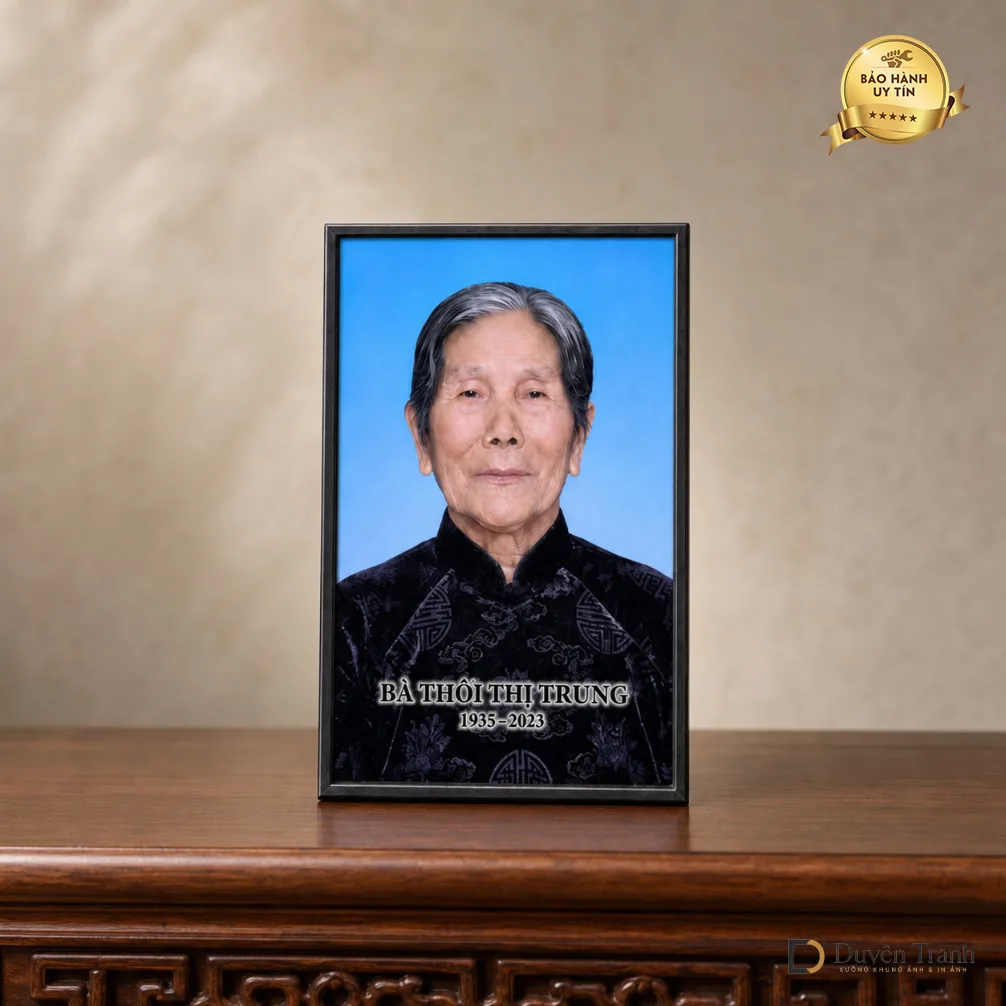 Ảnh để chùa nhỏ gọn khung viền titan - mẫu 5