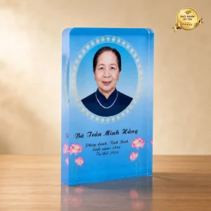 Bài vị pha lê đặt trong chùa - mẫu 2