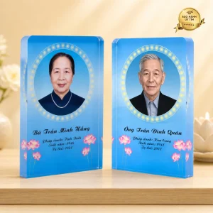 Bài vị pha lê đặt trong chùa - mẫu 3