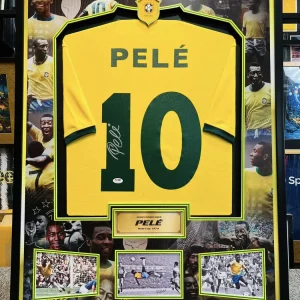 Mẫu khung áo Brazil Pelé số 10 kết hợp nền vàng và ảnh cầu thủ